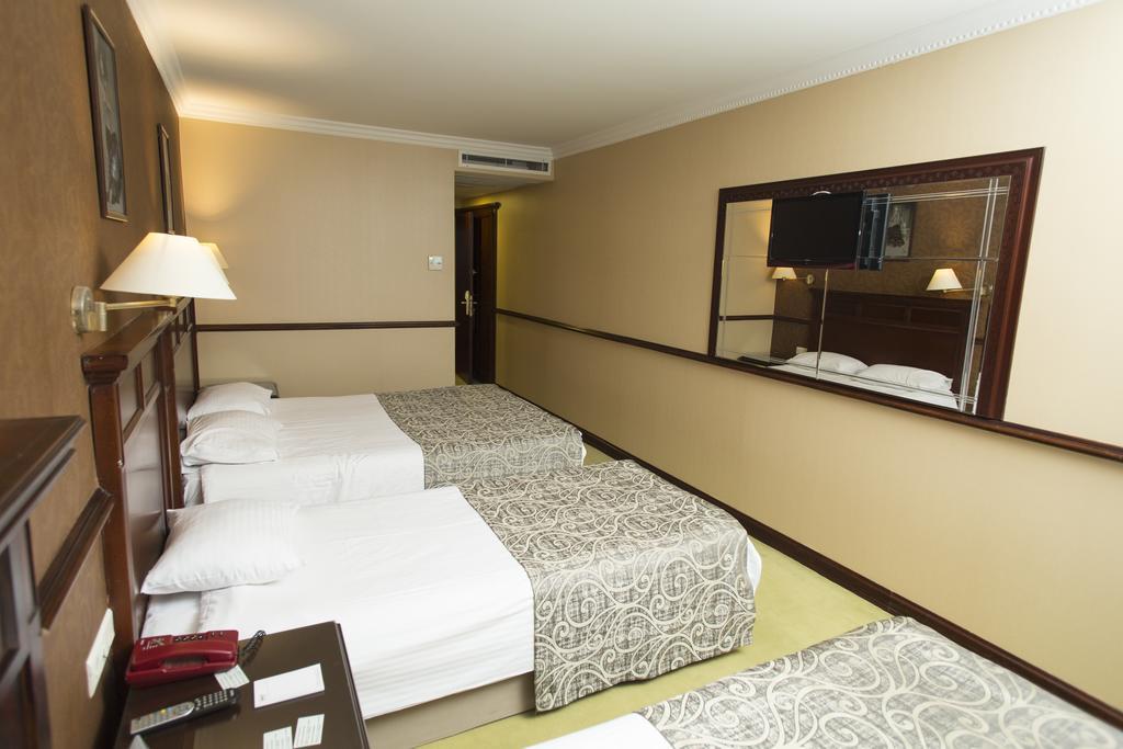 Topkapi Inter Istanbul Hotel Exterior photo
