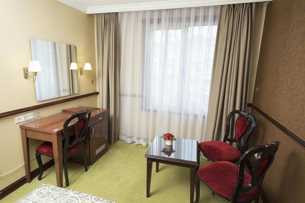 Topkapi Inter Istanbul Hotel Exterior photo