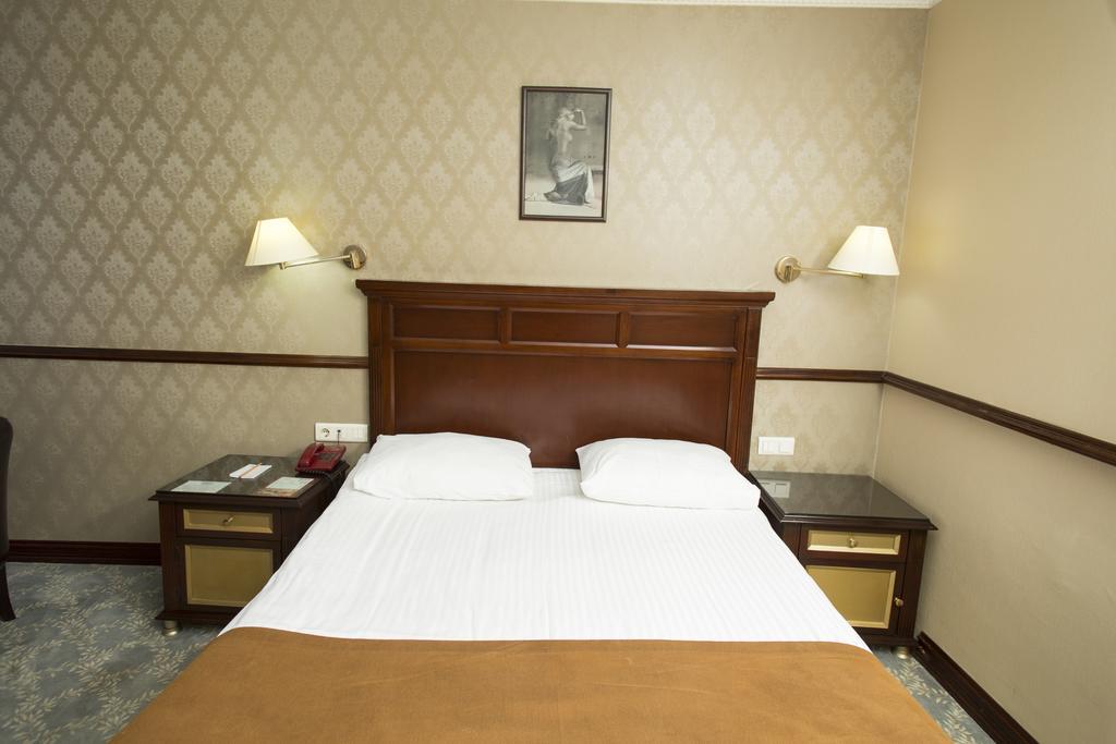 Topkapi Inter Istanbul Hotel Exterior photo