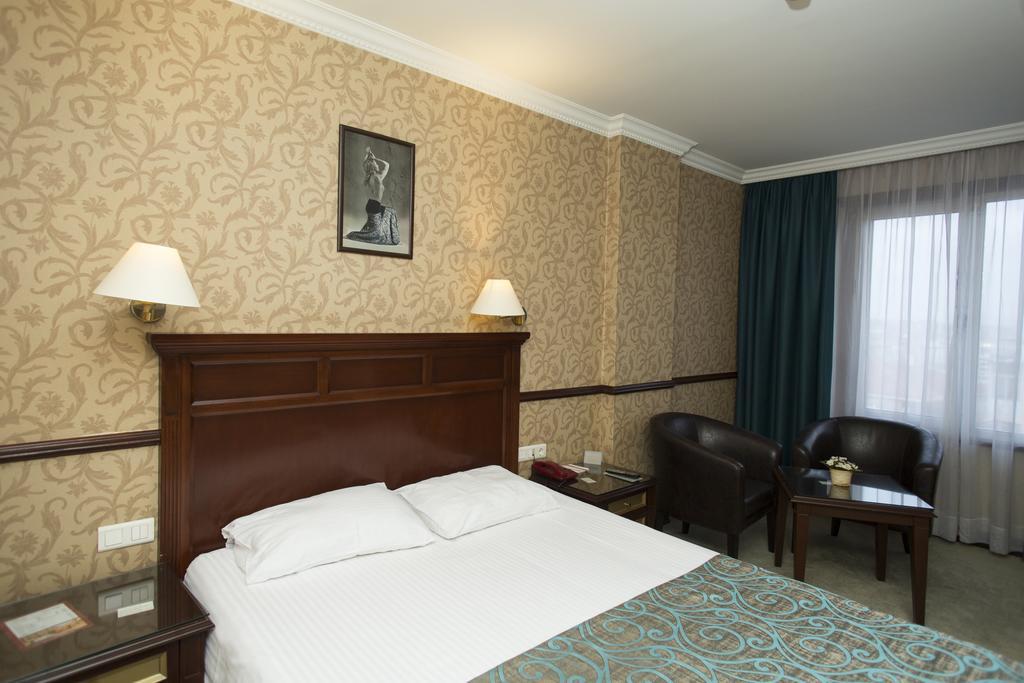 Topkapi Inter Istanbul Hotel Exterior photo