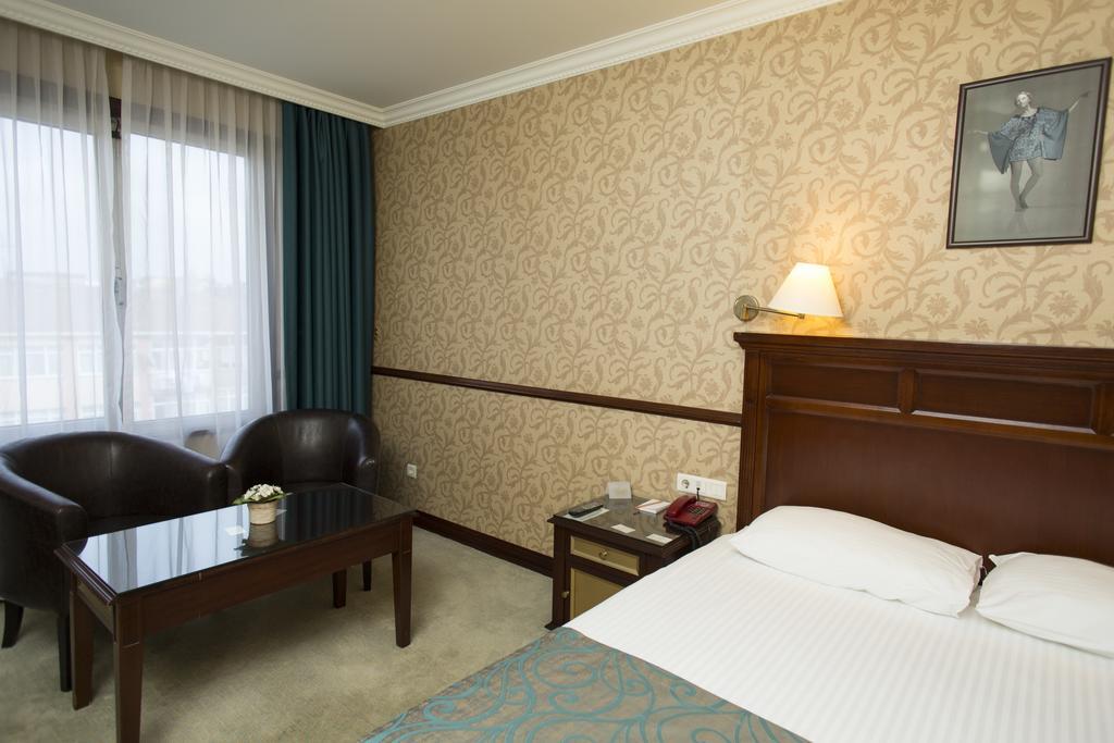 Topkapi Inter Istanbul Hotel Exterior photo