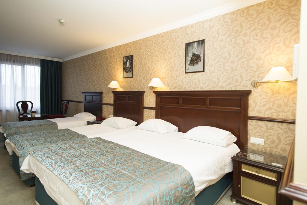 Topkapi Inter Istanbul Hotel Exterior photo